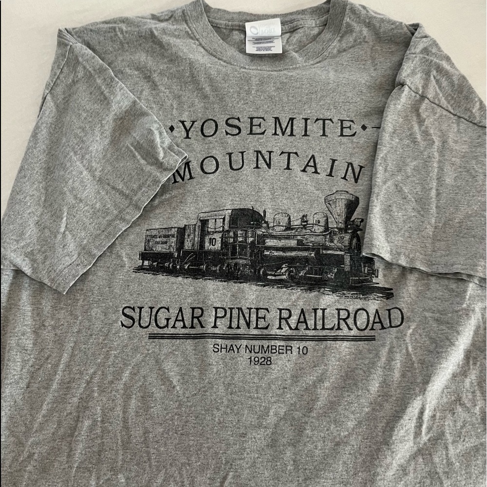 Cute cropped Yosemite shirt!
